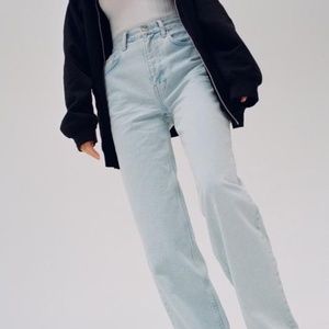 Women's BDG High Rise Super Light Wash Baggy Jeans